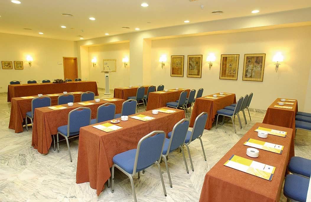 Hotel Costa Conil By Fuerte Group Conil De La Frontera Facilities photo